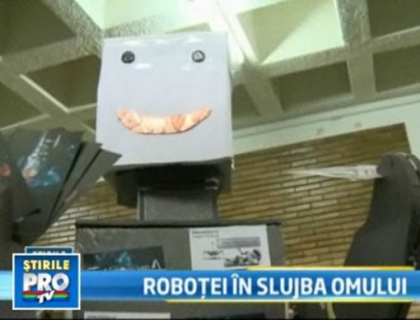 Roboti inteligenti: iti pun gresie in baie si iti curata piscina Roboti inteligenti: iti pun gresie in baie si iti curata piscina