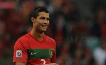 Cristiano Ronaldo, acuzat ca a platit o minora pentru servicii sexuale Cristiano Ronaldo, acuzat ca a platit o minora pentru servicii sexuale