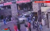 Cruzime maxima. A intrat cu masina intr-un grup de copii Cruzime maxima. A intrat cu masina intr-un grup de copii