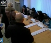In Rusia si Franta s-au terminat buletinele de vot