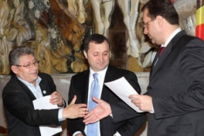 Liderii AIE dupa sedinta: Alegerea sefului statului - mai tarziu, prioritate au legile! Liderii AIE dupa sedinta: Alegerea sefului statului - mai tarziu, prioritate au legile!