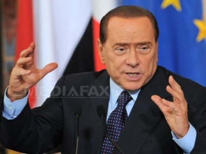 Aproape un italian din doi considera ca Berlusconi trebuie sa demisioneze