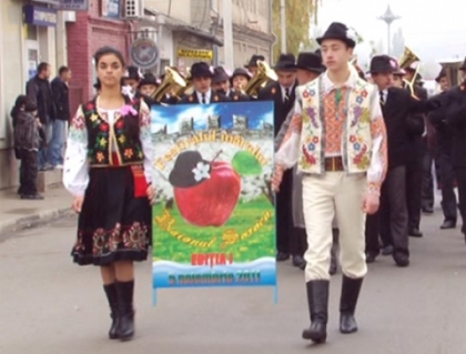 Soroca - Capitala Livezilor! Cum s-a desfasurat Festivalul National al Marului. VIDEO