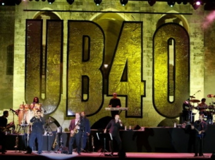 Adio, 90\'s. Cum s-a schimbat muzica in 20 de ani: UB40 de la numarul 1 la faliment Adio, 90\'s. Cum s-a schimbat muzica in 20 de ani: UB40 de la numarul 1 la faliment