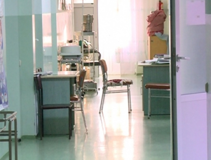 A simtit cum isi pierde copilul! O tanara din Ungheni a nascut un bebelus mort! Medicii, acuzati de neglijenta A simtit cum isi pierde copilul! O tanara din Ungheni a nascut un bebelus mort! Medicii, acuzati de neglijenta