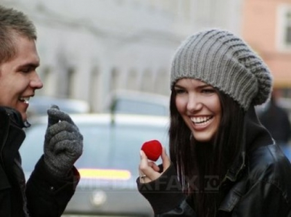 Nu vrei sa iti petreci Valentine\'s Day singur? Iata cateva secrete de seductie demonstrate stiintific!