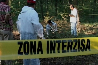 Un baiat de 15 ani din Republica Moldova a fost gasit SPANZURAT intr-o padure din Suceava