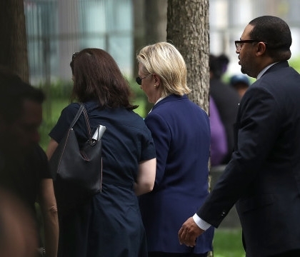 Hillary Clinton, la CNN: "Am ametit si mi-am pierdut echilibrul o clipa". Mesajul candidatei la presedintia SUA Hillary Clinton, la CNN: "Am ametit si mi-am pierdut echilibrul o clipa". Mesajul candidatei la presedintia SUA