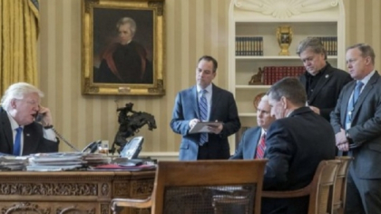 ULTIMA ORA. Donald Trump si Vladimir Putin au avut prima convorbire telefonica. A durat 50 de minute, iar "inamicul" comun a fost Obama ULTIMA ORA. Donald Trump si Vladimir Putin au avut prima convorbire telefonica. A durat 50 de minute, iar "inamicul" comun a fost Obama