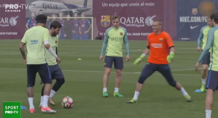 Se Asteapta Plecari In Masa De La Echipa De Fotbal Spaniola Fc Barcelona Gruparea Catalana Intentioneaza Sa Renunte La Noua Jucatori In Vara Conducerea Clubului Ii Va Oferi Pe Fotbalisti Cluburilor Din
