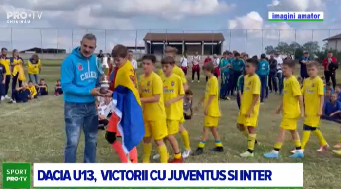 I calciatori Under 13 dell’accademia club Dacia Buiucani hanno vinto un torneo di calcio in Italia, dove hanno affrontato squadre famose, tra cui Juventus Torino o Inter.