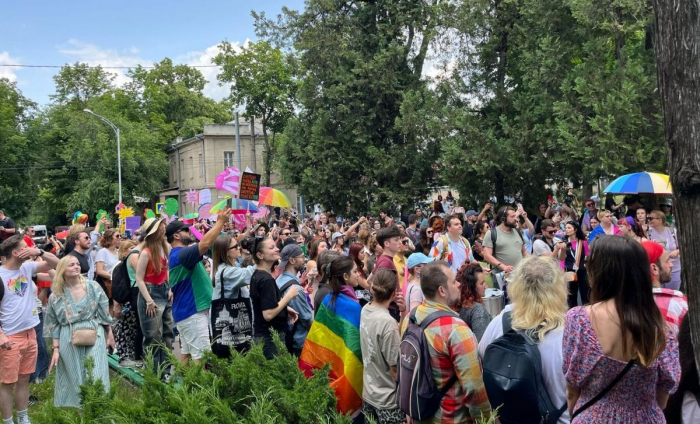 Experții acuză politicienii și biserica de manipulare electorală în jurul marșului LGBT: Incidentele au fost orchestrate pentru capital politic - VIDEO