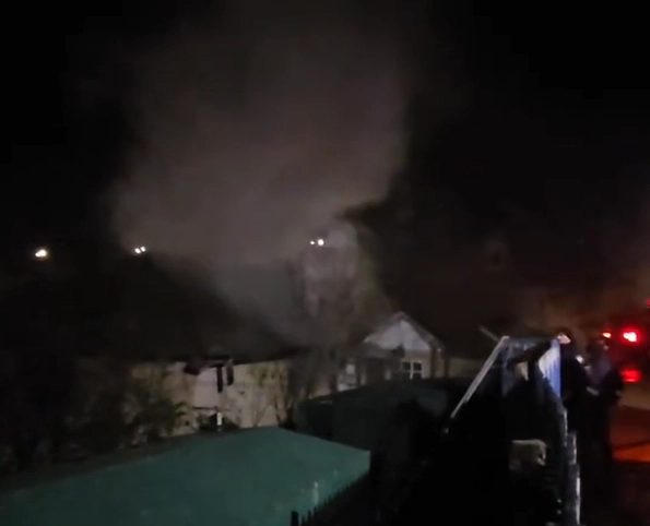 Două persoane au murit, după ce casa în care se aflau a ars în totalitate, la Hîncești. Ce spun pompierii - VIDEO