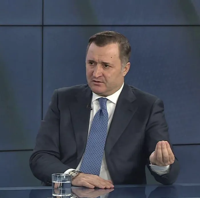 „Sunt pe loc, nu mă eschivez și nu evit nicio procedură”. Mesajul, publicat de Vlad Filat după ce a fost anunțat în căutare internațională