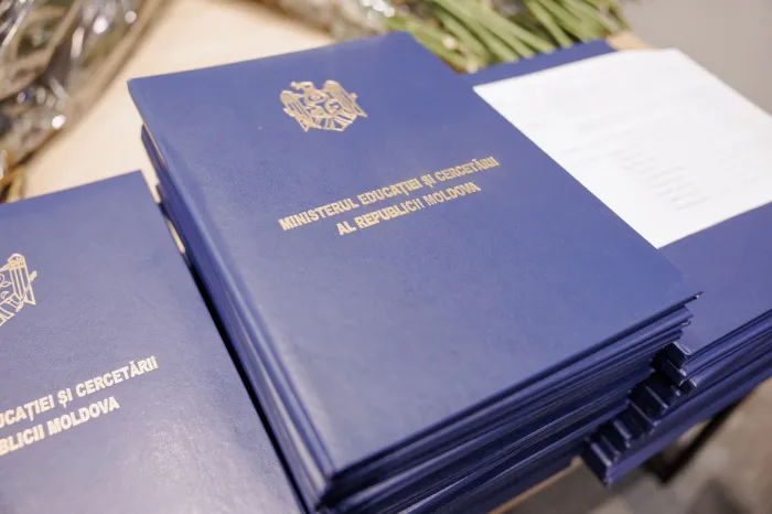 Ministerul Educației, despre cazul fetei de 13 ani din Ialoveni care a ajuns la spital după ce a fost agresată de alte două adolescente: Specialiștii vor merge la școala unde învață fetele