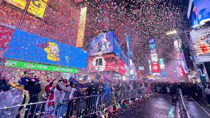 Moment istoric la Times Square: America intră în 2026 cu o dublă coborâre a sferei și sărbătorește 250 de ani de independență - VIDEO