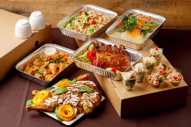 Mai puțin timp în trafic și la aragaz: serviciile de catering devin soluția preferată pentru masa de sărbătoare, cu bucate tradiționale și reinterpretări gourmet - VIDEO