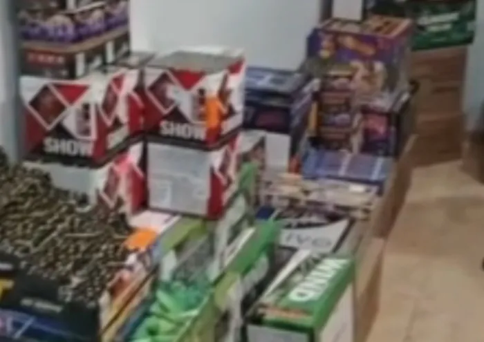 Produse pirotehnice în valoare de peste 120.000 de lei confiscate de polițiștii din Buiucani - VIDEO
