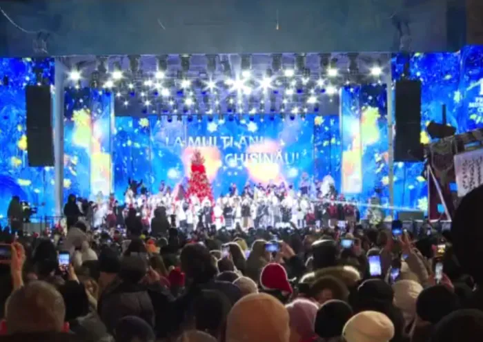 Mii de moldoveni s-au adunat în Piața Marii Adunări Naționale pentru un Revelion memorabil: Artiști de renume și spectacol de focuri de artificii în centrul Chișinăului - VIDEO