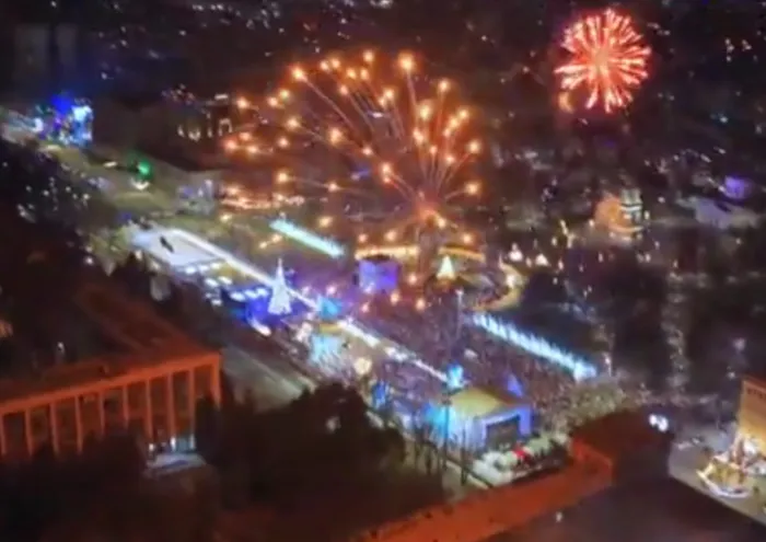 Focurile de artificii de Revelion au uimit capitala, dar au lăsat în urmă două persoane rănite. Autoritățile continuă să recomande evitarea acestor spectacole - VIDEO