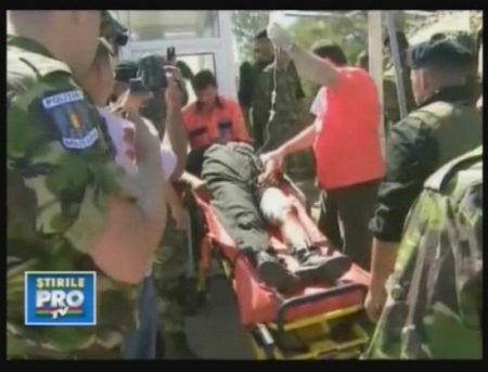 Parada Militara Din Romania Marcata De Incidente Un Militar A