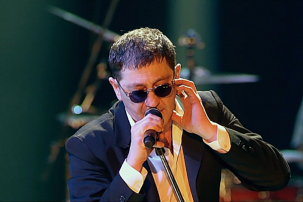 Grigorii Leps a ajuns aseara la Balti! Vezi ce i s-a intamplat in timp ce canta pe scena - VIDEO Grigorii Leps a ajuns aseara la Balti! Vezi ce i s-a intamplat in timp ce canta pe scena - VIDEO