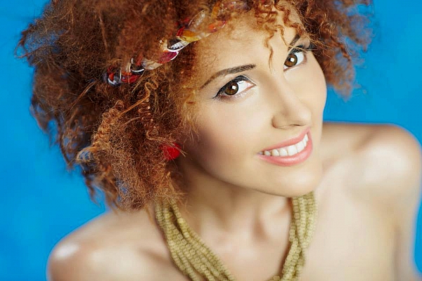 Tania Cerga, dezgolita in noul sau videoclip! Vezi cateva secvente "fierbinti" - VIDEO Tania Cerga, dezgolita in noul sau videoclip! Vezi cateva secvente "fierbinti" - VIDEO