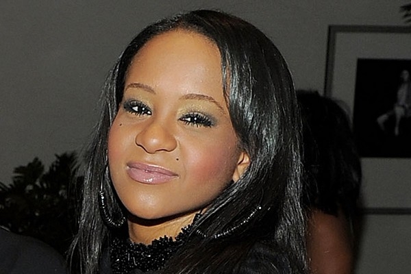 Fiica lui Whitney Houston s-a logodit cu fratele ei! Cum arata cei doi impreuna - FOTO Fiica lui Whitney Houston s-a logodit cu fratele ei! Cum arata cei doi impreuna - FOTO