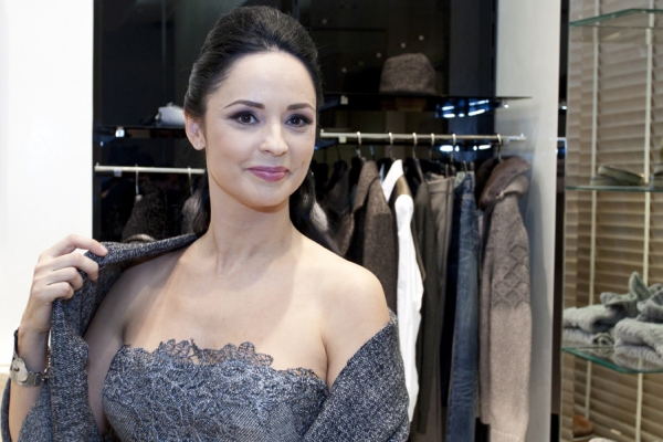 Iti vine sa crezi ca e ea? Uite cum arata Andreea Marin la doar sase ani - FOTO Iti vine sa crezi ca e ea? Uite cum arata Andreea Marin la doar sase ani - FOTO