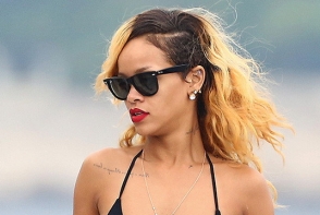 Rihanna s-a transformat incredibil! In ce hal a putut sa-si vopseasca parul - FOTO