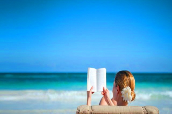 ASA arata prima biblioteca pe plaja din Europa! FOTO