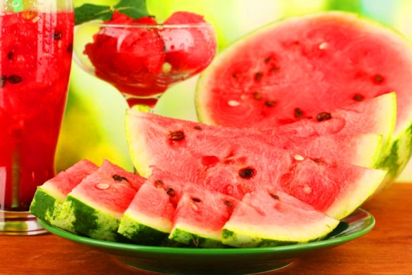 Top 5 motive pentru care sa consumi pepene verde Top 5 motive pentru care sa consumi pepene verde