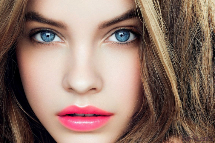 Trucuri de machiaj in functie de culoarea parului - FOTO
