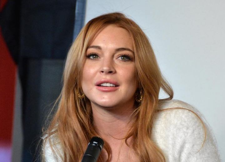 Lindsay Lohan, criticata dur pe Instagram! Exagereaza cu editarea pozelor in Photoshop Lindsay Lohan, criticata dur pe Instagram! Exagereaza cu editarea pozelor in Photoshop