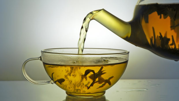 Ceaiul alb, ideal pentru slabire si detoxifiere. Bucura-te de beneficiile lui! Ceaiul alb, ideal pentru slabire si detoxifiere. Bucura-te de beneficiile lui!