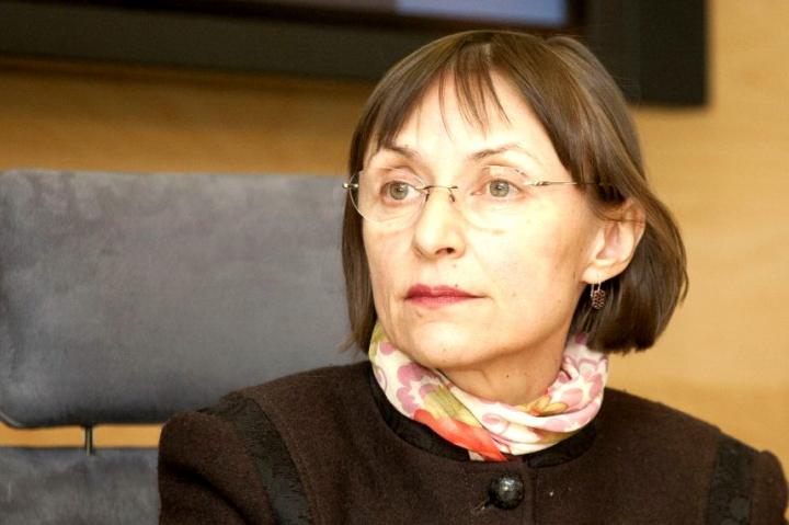 Asa nu ai mai vazut-o. Cum arata Corina Fusu in tinerete - FOTO Asa nu ai mai vazut-o. Cum arata Corina Fusu in tinerete - FOTO
