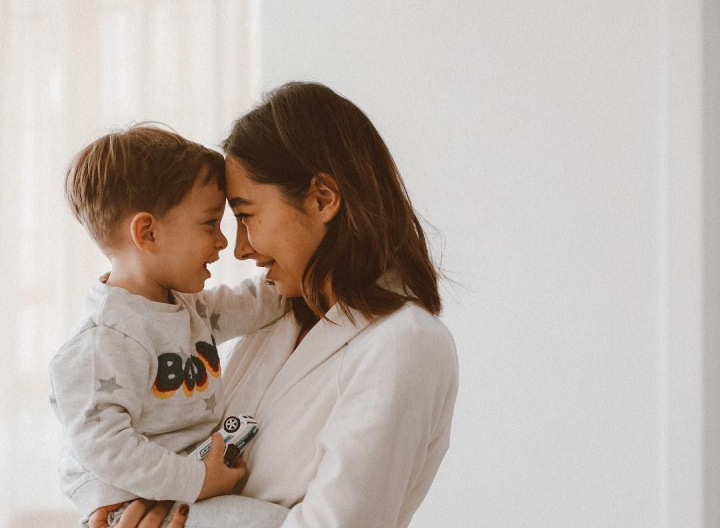 Scoala viitoarelor mamici. Bloggerita Daniela Culev – la cea de-a doua sarcina: „Trebuie sa fii pregatita pentru orice provocare.” Scoala viitoarelor mamici. Bloggerita Daniela Culev – la cea de-a doua sarcina: „Trebuie sa fii pregatita pentru orice provocare.”