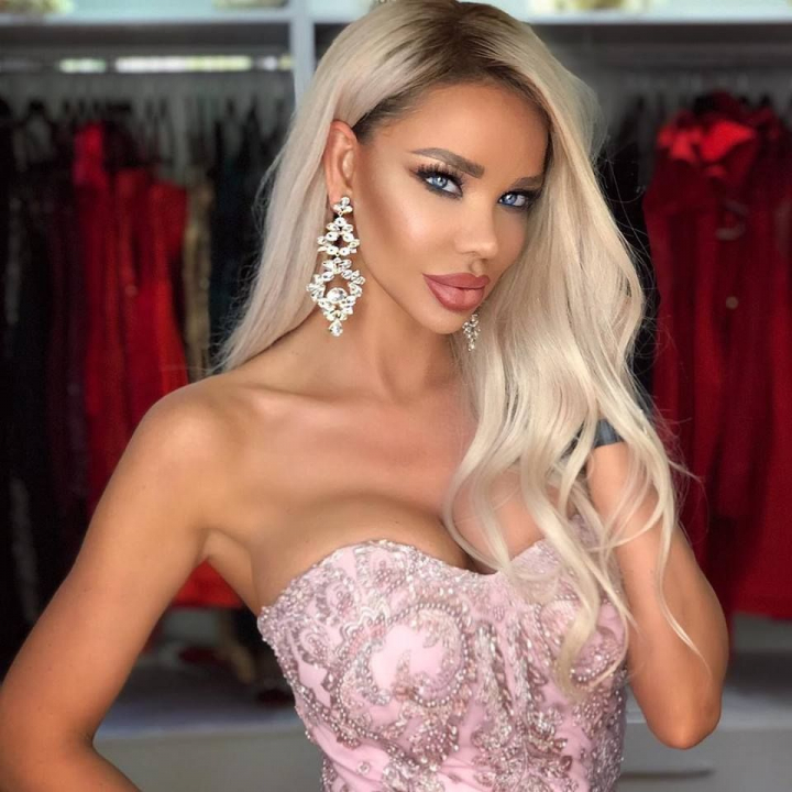 Ce transformata e Bianca Dragusanu! S-a ingrasat 5 kilograme si e de nerecunoscut Ce transformata e Bianca Dragusanu! S-a ingrasat 5 kilograme si e de nerecunoscut