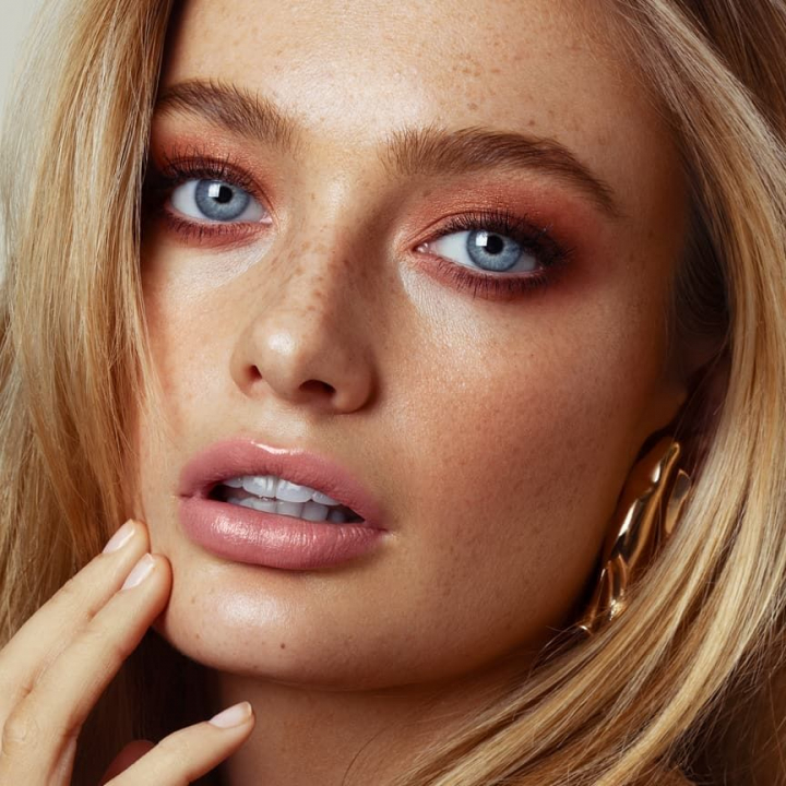 4 trucuri 100% naturale pentru cresterea rapida a sprancenelor 4 trucuri 100% naturale pentru cresterea rapida a sprancenelor