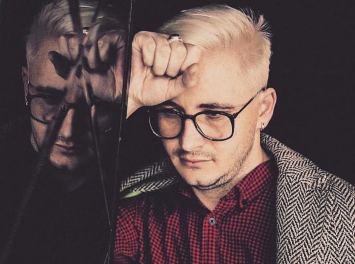 Actorul Emilian Cretu – declaratii tulburatoare despre copilaria sa: „Tata venea acasa beat, iar noi trebuia sa-i spalam picioarele...”