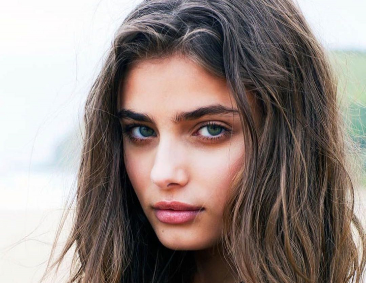 Machiaj simplu pentru ochii verzi. Nuanta ochilor tai este rece, asa ca nu uita ... Machiaj simplu pentru ochii verzi. Nuanta ochilor tai este rece, asa ca nu uita ...