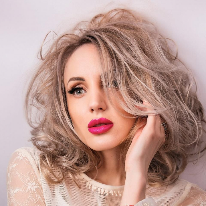 Katalina Rusu – despre operatiile estetice.  „Uneori suntem nevoiti sa apelam la astfel de interventii.”