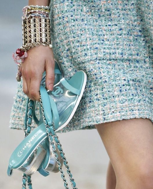 Asa arata cea mai scumpa geanta din lume. Are forma unui ou si costa 6,7 milioane de dolari Asa arata cea mai scumpa geanta din lume. Are forma unui ou si costa 6,7 milioane de dolari