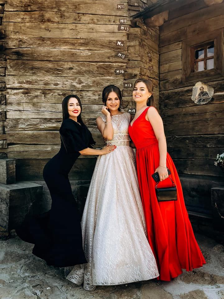 Tatiana Spinu a purtat o rochie de mireasa in valoare de 10.000 de dolari Tatiana Spinu a purtat o rochie de mireasa in valoare de 10.000 de dolari