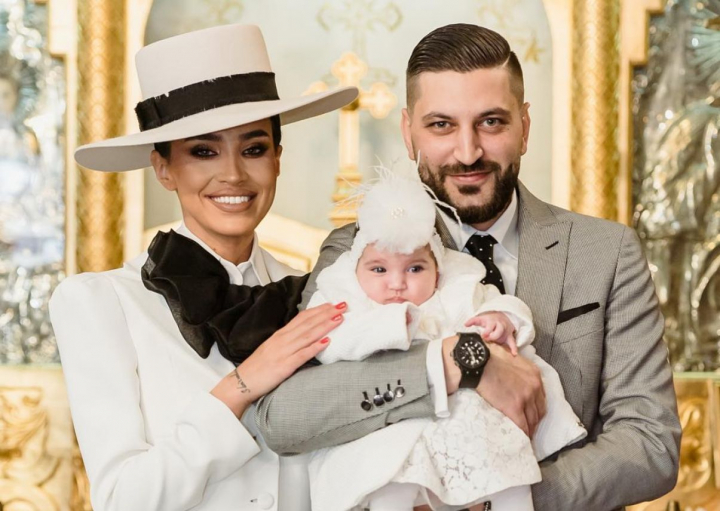 Fetita Adelinei Pestritu cucereste Internetul. Vezi fotografia care a primit 45.000 de aprecieri Fetita Adelinei Pestritu cucereste Internetul. Vezi fotografia care a primit 45.000 de aprecieri