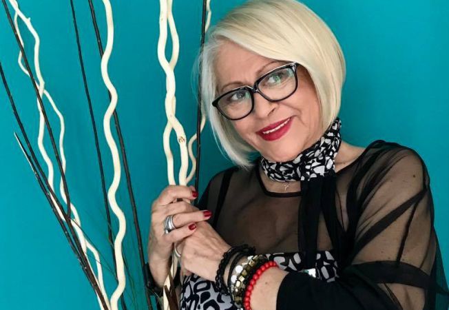 Drama ascunsa a Mirabelei Dauer. Fiul ei nu o vede drept o „mama” si nu-i mai vorbeste de foarte multi ani Drama ascunsa a Mirabelei Dauer. Fiul ei nu o vede drept o „mama” si nu-i mai vorbeste de foarte multi ani