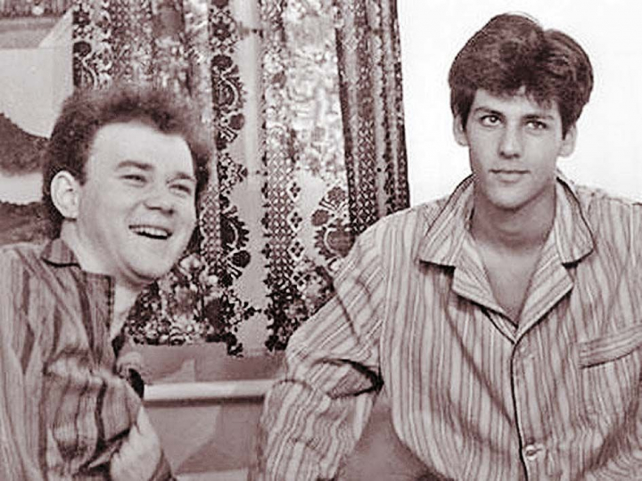 Ionica din filmul „Liceenii“, de nerecunoscut la 54 de ani. Actorul este schimbat total Ionica din filmul „Liceenii“, de nerecunoscut la 54 de ani. Actorul este schimbat total