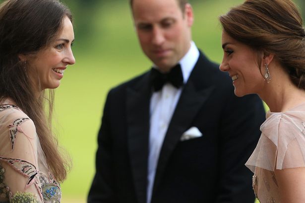 Cum s-a schimbat relatia dintre Printul William si Kate Middleton dupa zvonurile privind infidelitatea acestuia Cum s-a schimbat relatia dintre Printul William si Kate Middleton dupa zvonurile privind infidelitatea acestuia