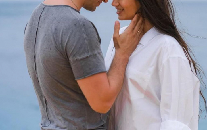 Nu te-ai fi gandit vreodata, dar acest cuplu din showbiz are o diferenta de varsta de 11 ani. „Nu se vede, pentru ca el foarte bine arata.” Nu te-ai fi gandit vreodata, dar acest cuplu din showbiz are o diferenta de varsta de 11 ani. „Nu se vede, pentru ca el foarte bine arata.”