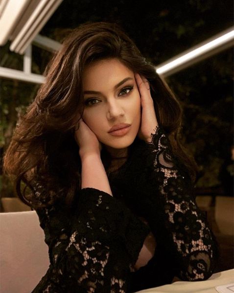 Cristina ICH, aparitie BOMBA cu un actor de la Hollywood! Imagini cu frumoasa moldoveanca Cristina ICH, aparitie BOMBA cu un actor de la Hollywood! Imagini cu frumoasa moldoveanca